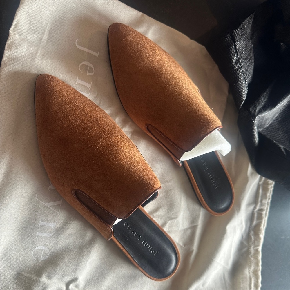 Jenny Kayne Suede Mule in Saddle 8.5